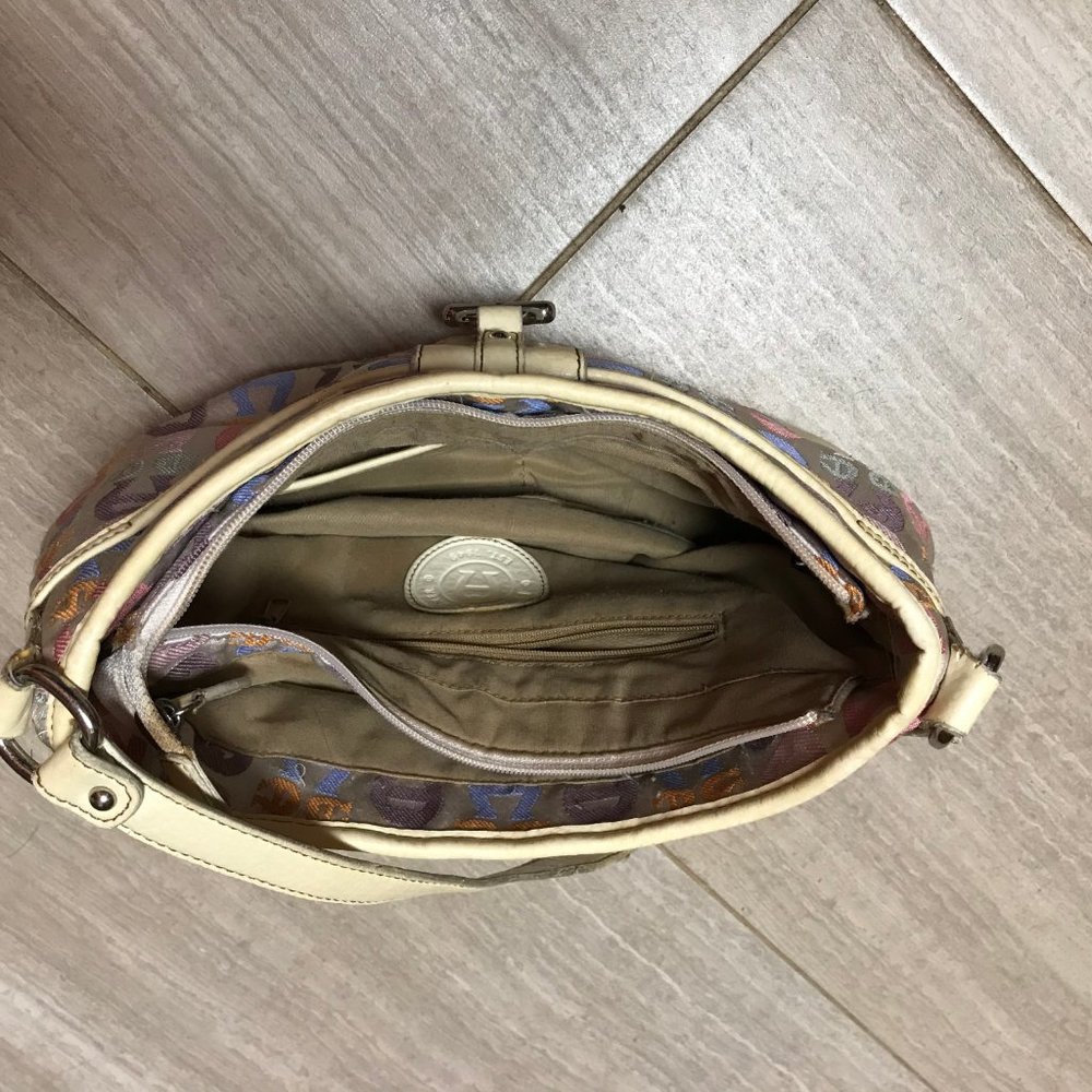 Aigner Purse - Picture 3 of 8